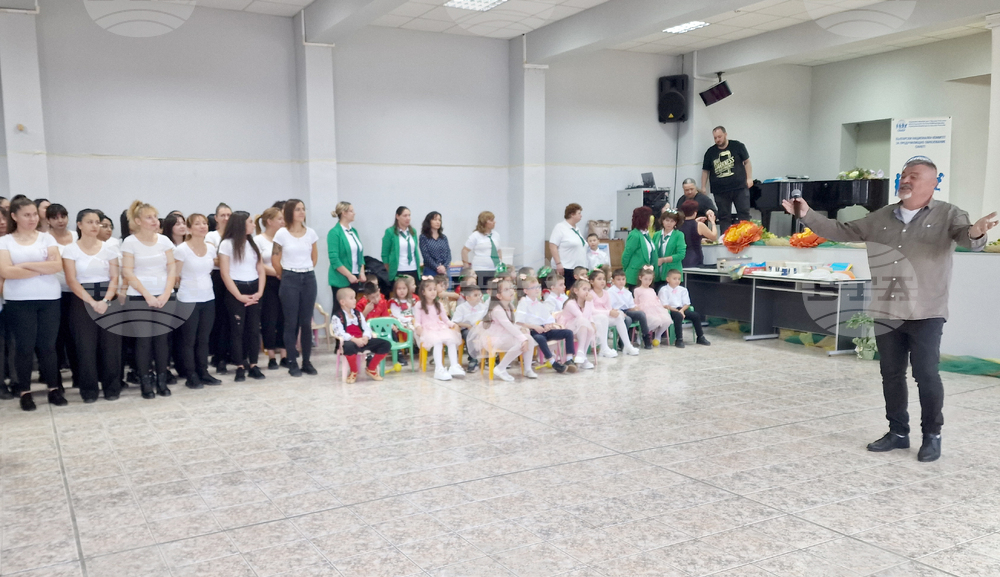 Шумен - спектакъл „Музикални вълшебства III. Да се забавляваме заедно!“ - представяне