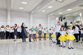 Шумен - спектакъл „Музикални вълшебства III. Да се забавляваме заедно!“ - представяне