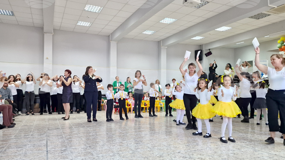 Шумен - спектакъл „Музикални вълшебства III. Да се забавляваме заедно!“ - представяне