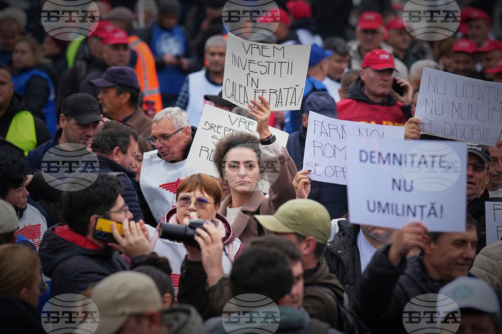 Thousands Protest in Bucharest against Austerity Measures