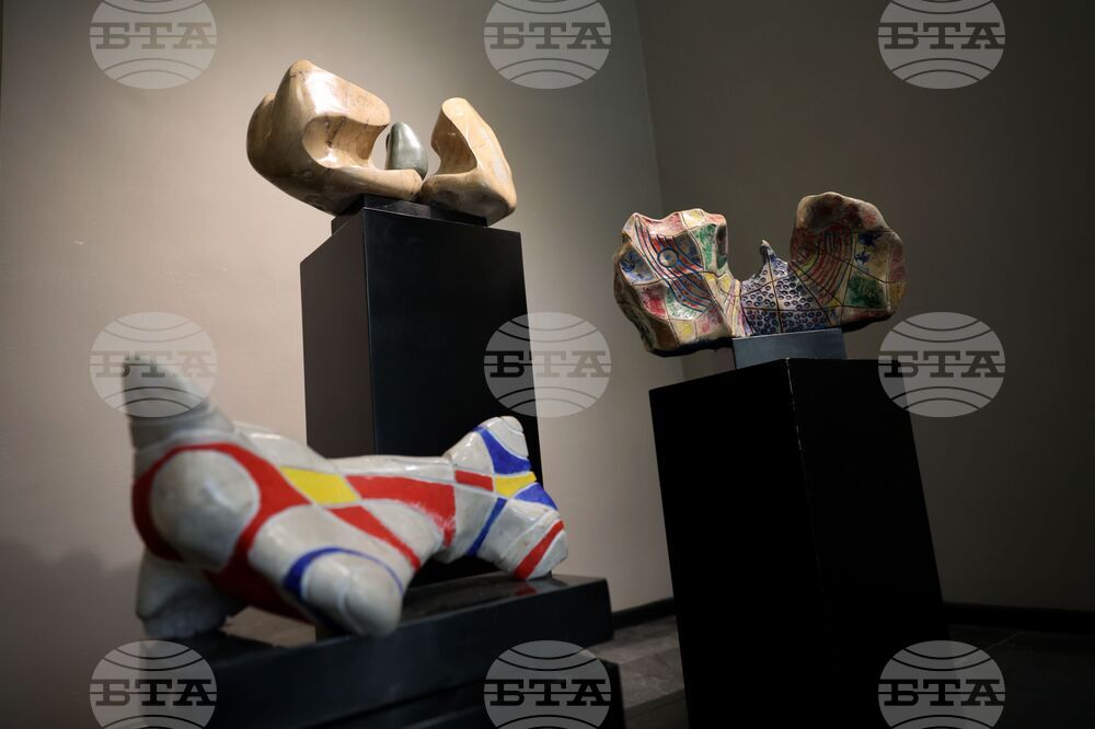 Бургас - Кирил Мескин - изложба скулптура