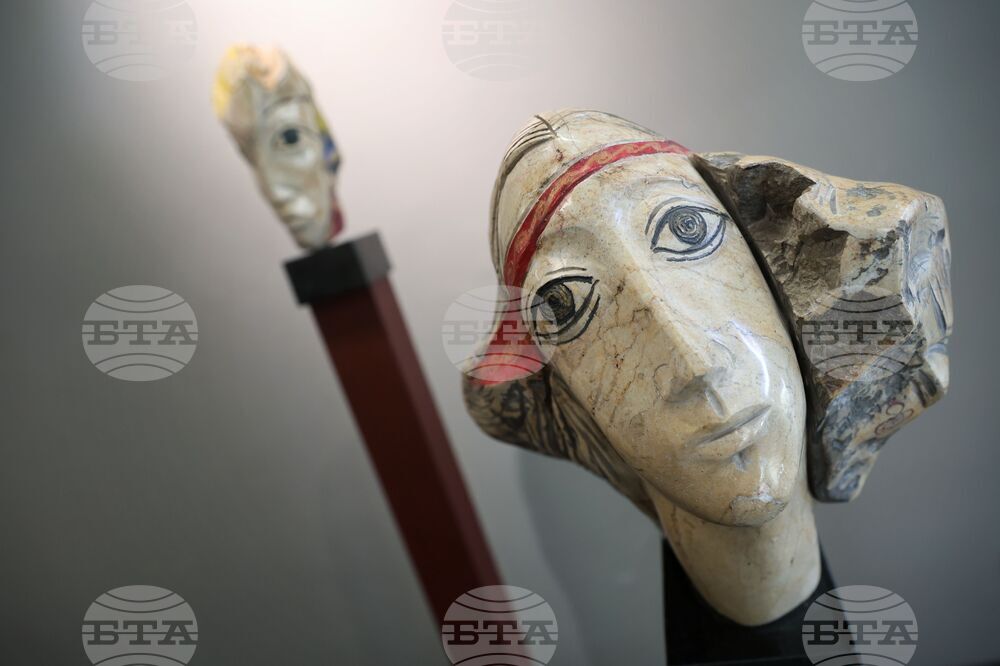 Бургас - Кирил Мескин - изложба скулптура