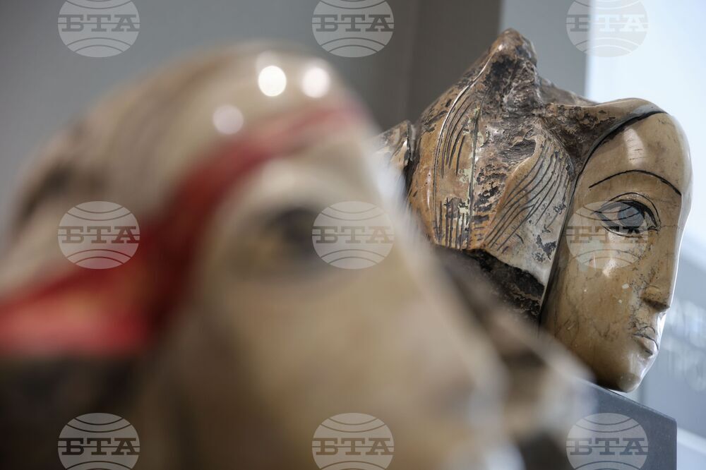 Бургас - Кирил Мескин - изложба скулптура