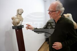 Бургас - Кирил Мескин - изложба скулптура