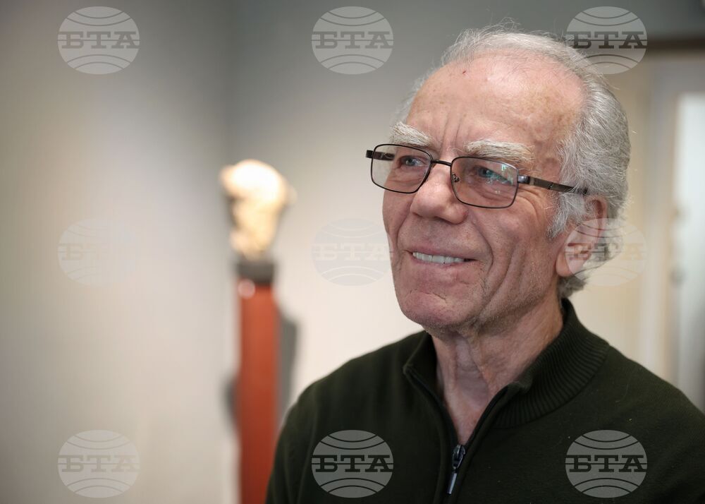 Кирил Мескин показва за първи път свои скулптури от кремък в Бургас