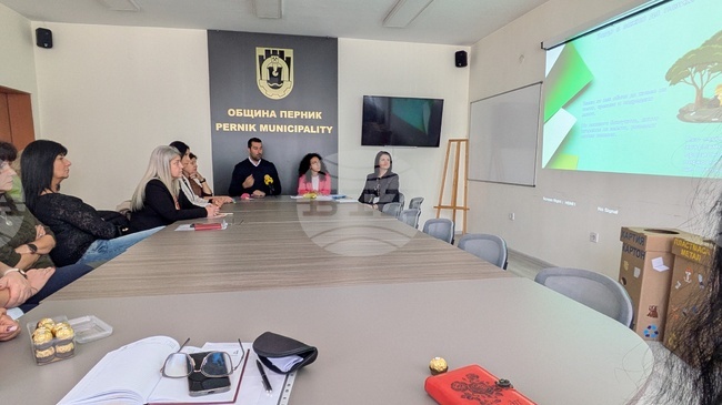 Община Перник започна сред детските градини кампанията „Научи чистота“ 