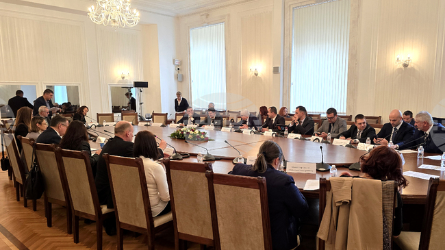 Публичните предприятия ще са задължени да правят отчети за оценка и контрол на корупционните рискове, прие икономическата комисия на второ четене 