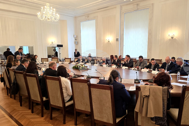 Публичните предприятия ще са задължени да правят отчети за оценка и контрол на корупционните рискове, прие икономическата комисия на второ четене 