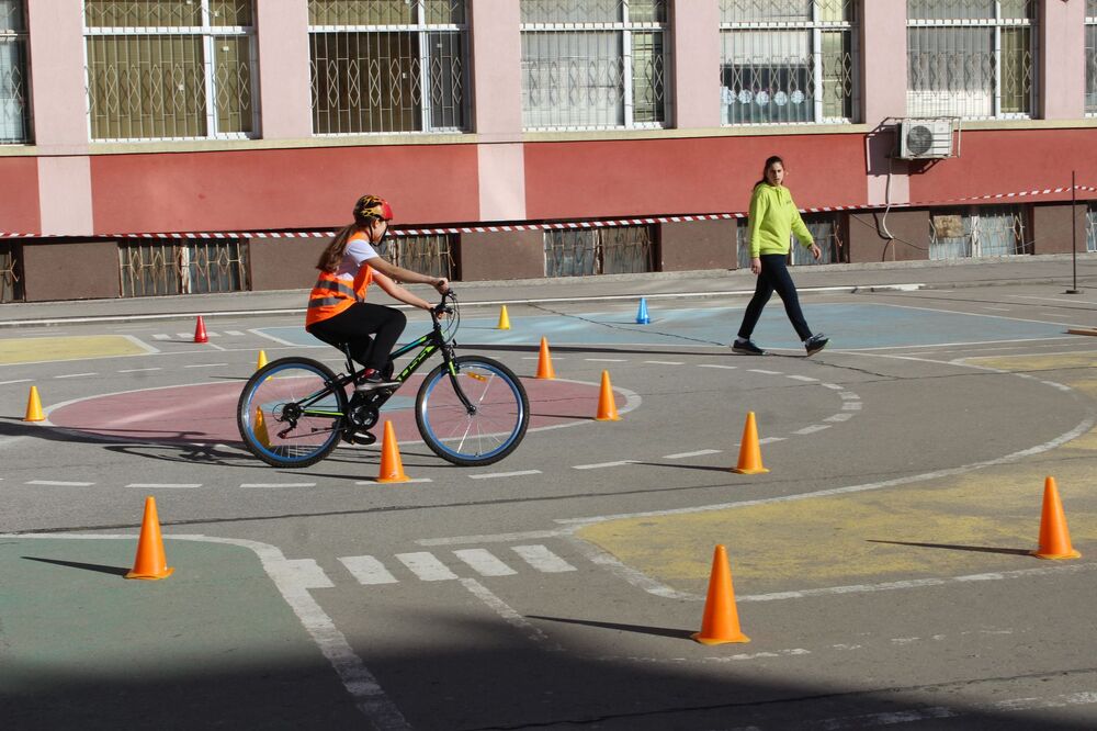 Областната управа и полицията в Русе със съвместна инициатива за пътната безопасност сред децата в Две могили 