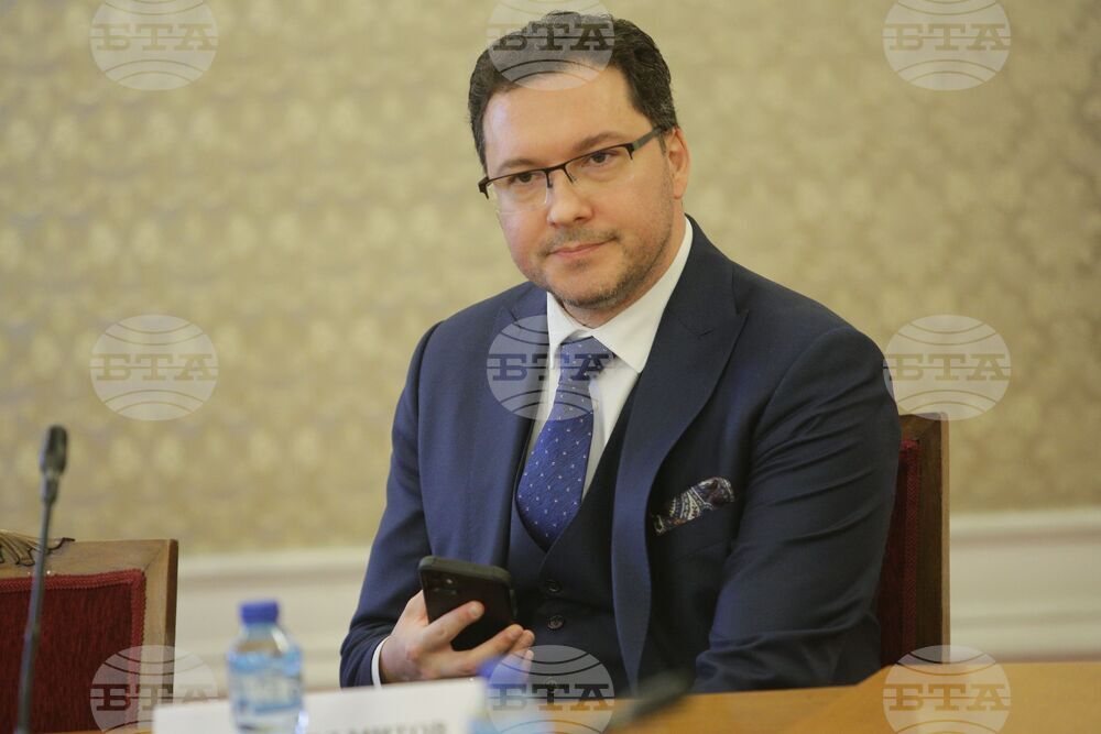 Парламент - комисия - Даниел Митов - заседание 