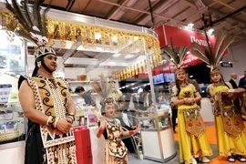 Международни хранителни изложения - откриване