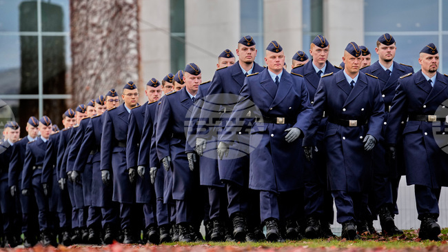 По-голямата част от германците биха подкрепили въвеждането на задължителна военна служба, сочи социологическо проучване 