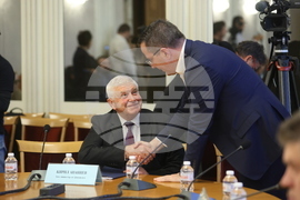 Парламент - Комисия по бюджет и финанси - извънредно заседание - липса на кворум