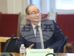 Парламент - Комисия по бюджет и финанси - извънредно заседание - липса на кворум