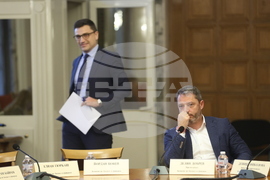 Парламент - Комисия по бюджет и финанси - извънредно заседание - липса на кворум