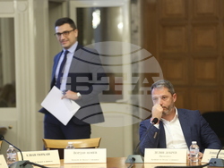 Парламент - Комисия по бюджет и финанси - извънредно заседание - липса на кворум