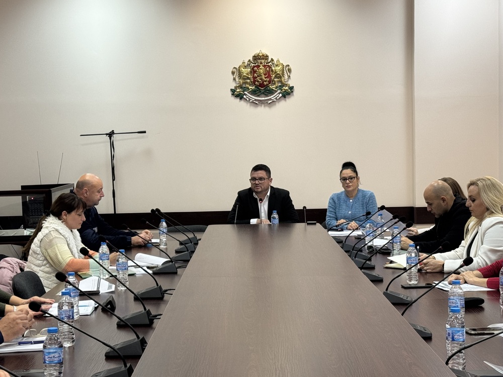 ОА Стара Загора: Областният управител д-р Неделчо Маринов председателства Областната комисия по безопасност на движението по пътищата