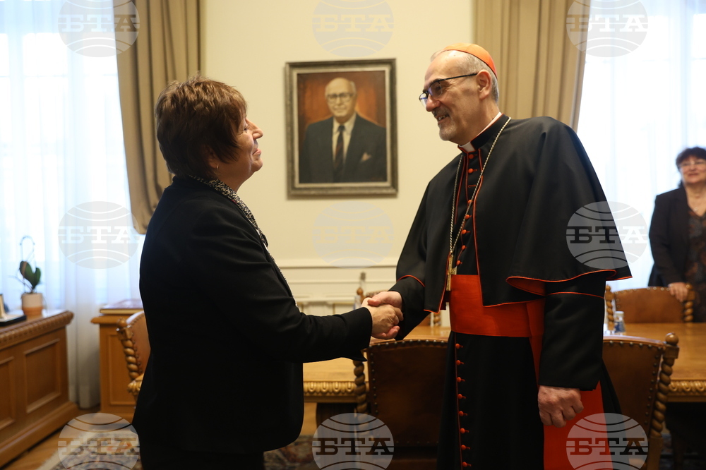 Българка академия на науките  - кардинал Пиербатиста Пицабала  - награждаване