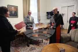 Българка академия на науките  - кардинал Пиербатиста Пицабала  - награждаване