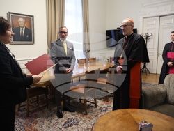 Българка академия на науките  - кардинал Пиербатиста Пицабала  - награждаване