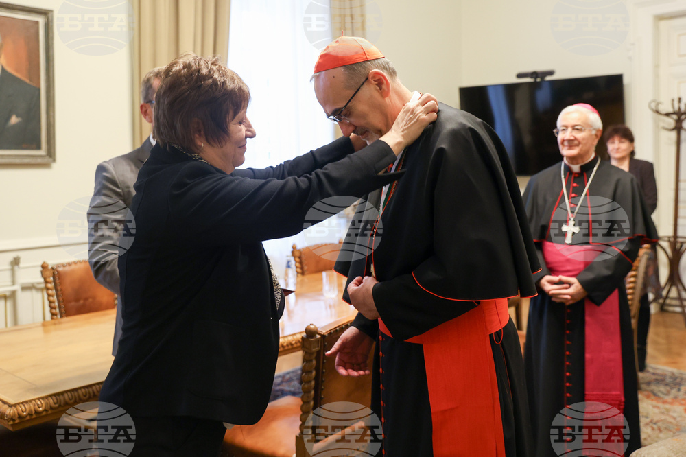 Българка академия на науките  - кардинал Пиербатиста Пицабала  - награждаване