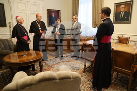 Българка академия на науките  - кардинал Пиербатиста Пицабала  - награждаване