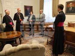 Българка академия на науките  - кардинал Пиербатиста Пицабала  - награждаване