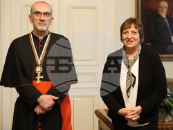 Българка академия на науките  - кардинал Пиербатиста Пицабала  - награждаване