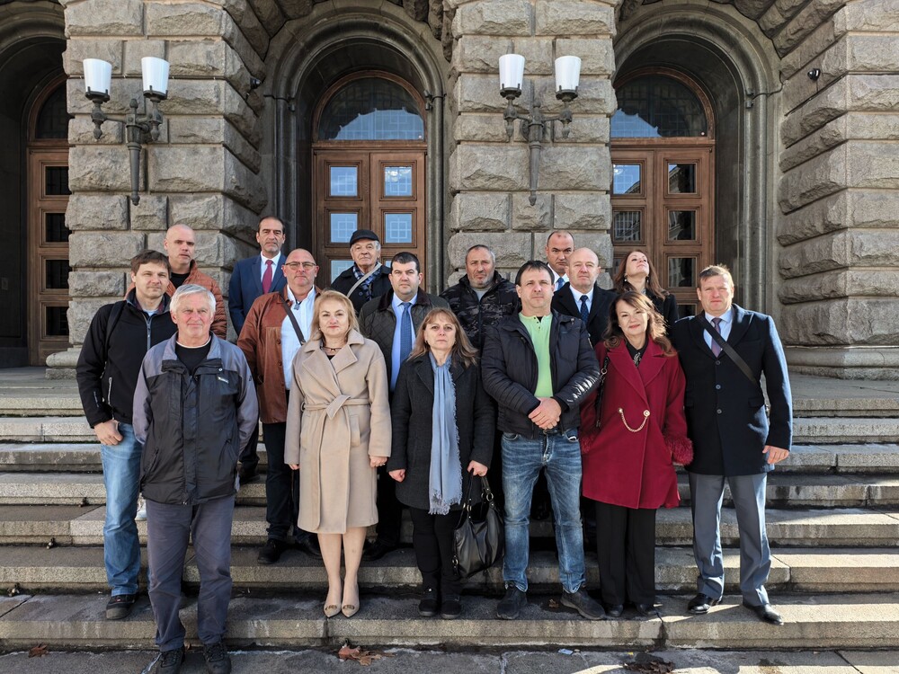 Гласът на народа срещу беззаконието – партия „Величие“ разобличава местната и парламентарна подмяна