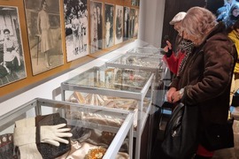 Добрич - „Изкуството да бъдеш жена - красота и стил през вековете“ - изложба