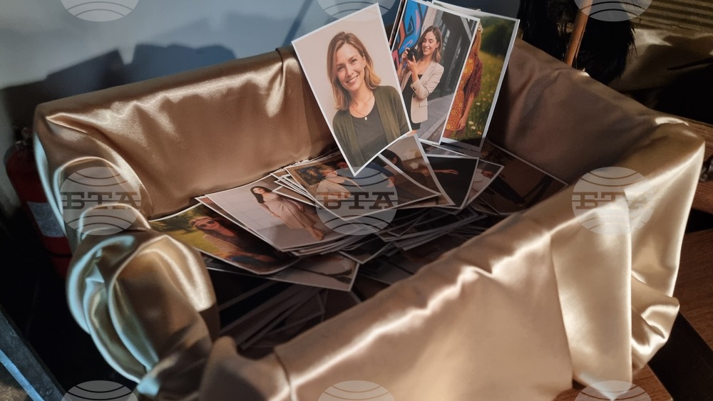 Добрич - „Изкуството да бъдеш жена - красота и стил през вековете“ - изложба