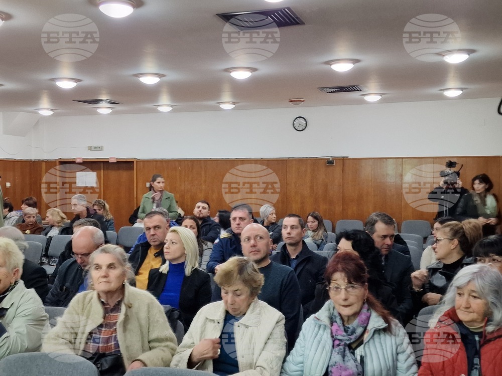 Етрополе - „Анализ на здравно-демографското състояние на населението на община Етрополе за периода 2015 - 2024 г.“ - представяне