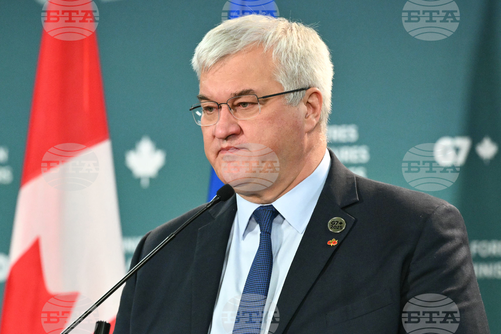 CORRECTION Canada G7