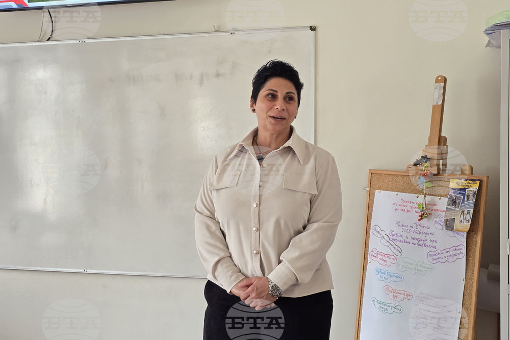 Ловеч - Стела Енева - училище - среща