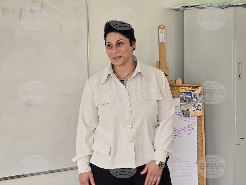 Ловеч - Стела Енева - училище - среща