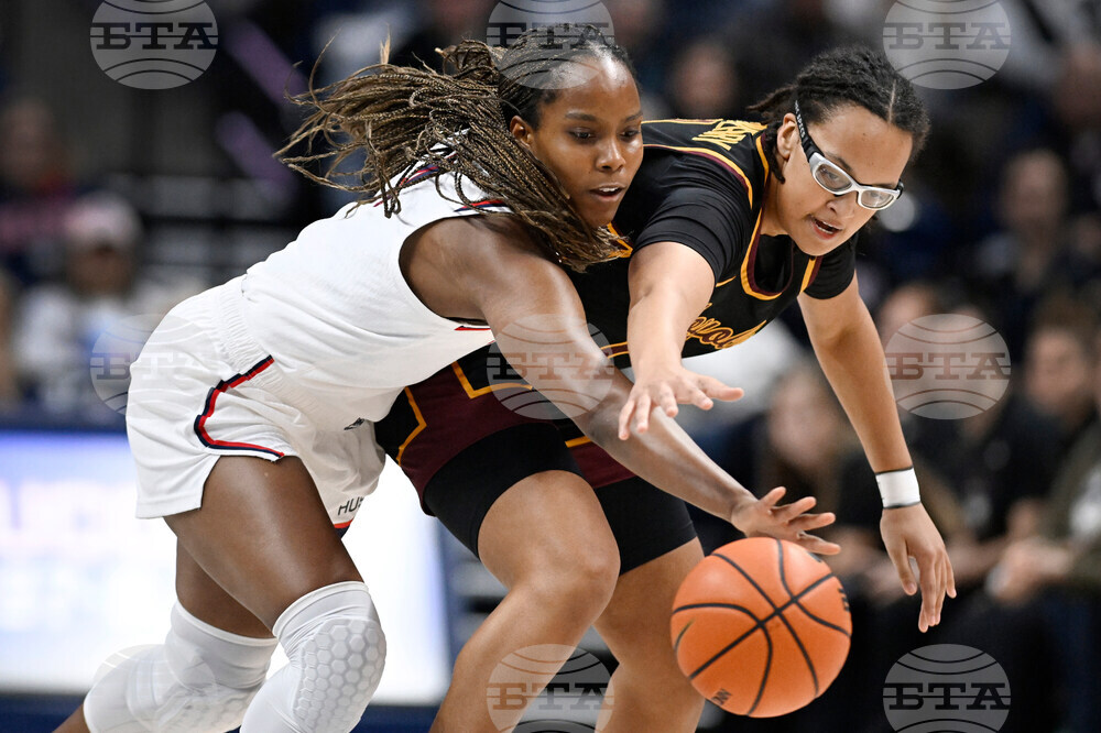 Loyola Chicago UConn Basketball