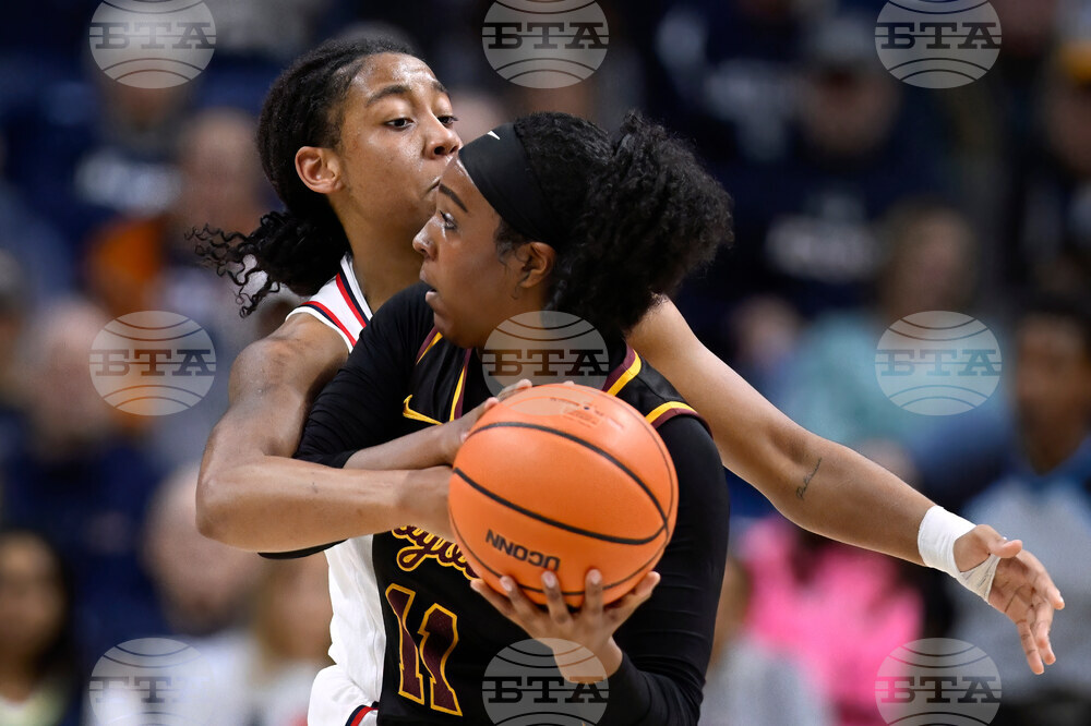 Loyola Chicago UConn Basketball