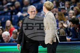 Loyola Chicago UConn Basketball