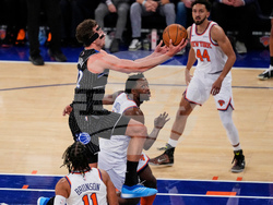 Magic Knicks Basketball