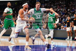 Suns Mavericks Basketball