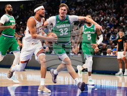 Suns Mavericks Basketball