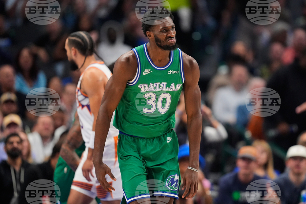 Suns Mavericks Basketball