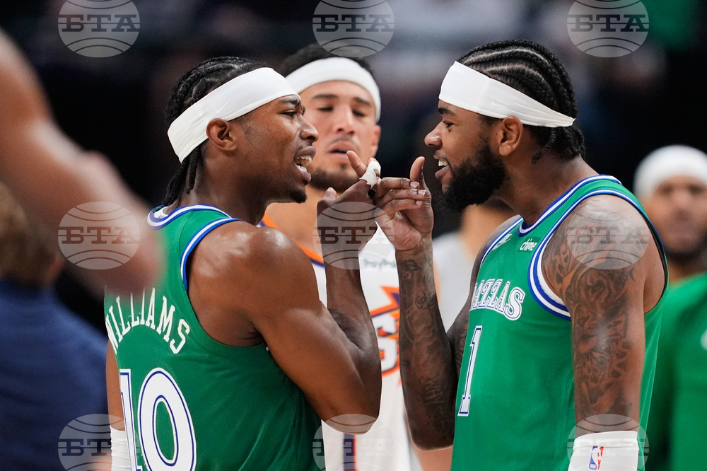 Suns Mavericks Basketball