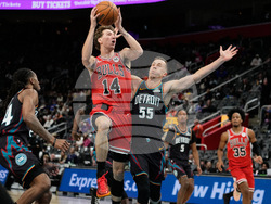 Bulls Pistons Basketball