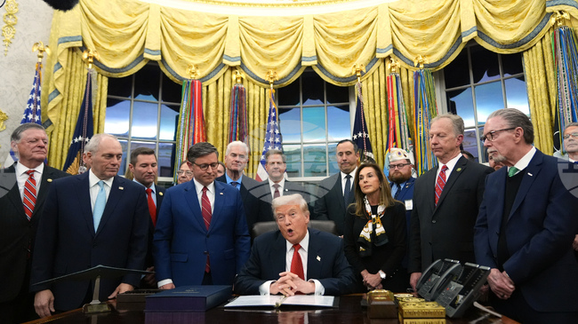 Американският президент Доналд Тръмп подписа закона за край на бюджетната парализа в САЩ