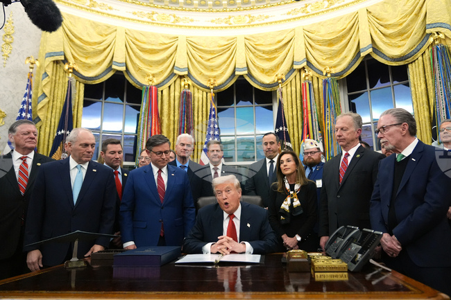 APTOPIX Trump government Shutdown