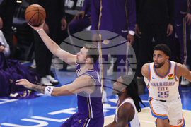 Lakers Thunder Basketball