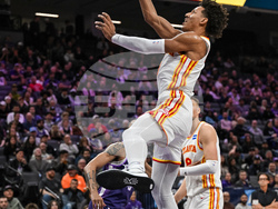 Hawks Kings Basketball