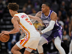 Hawks Kings Basketball