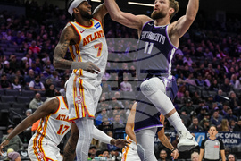 Hawks Kings Basketball